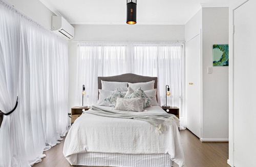 Scarborough House | Seaside Haven Cottage