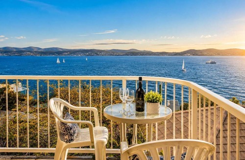 Sandy Bay House | Seaside Serenity-Panoramic Water Views-Sleeps 9.