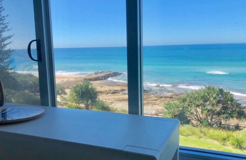 Caloundra Apartment | Seaspray U1 Ocean Views & Private Beach