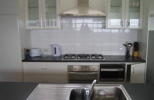 Rockingham House | SeaValor Skyfall - Absolute Beachfront Family Friendly