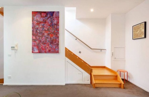 South Yarra House | Secluded Stylish Modern 3 Level Townhouse. Secluded but Minutes to Parks,shops