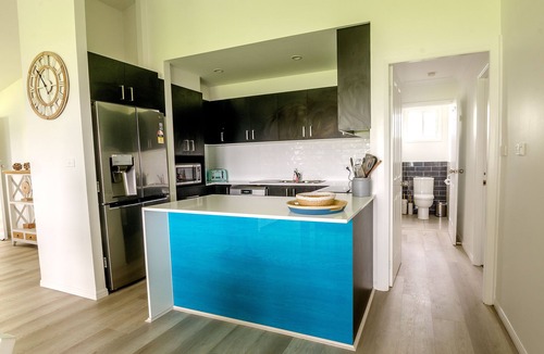 Dora Creek House | Serendipity Lake House - on the water's edge