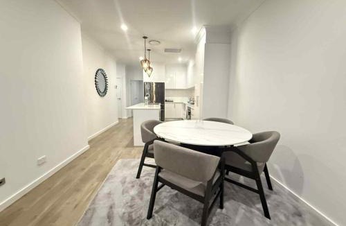 Tullimbar House | Serene Escape