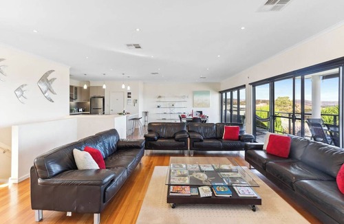 Carrickalinga House | Serenity on Stacey - Coastal Views Carrickalinga