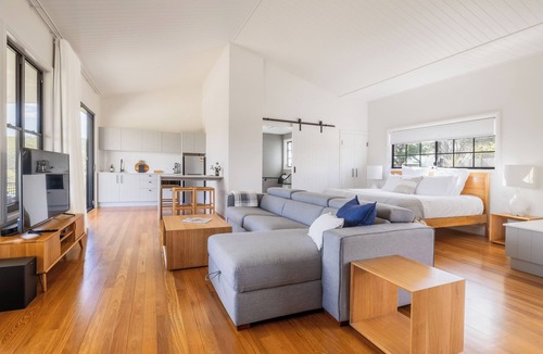 Beerwah Bed & Breakfast | Seven Peaks Farm Stay