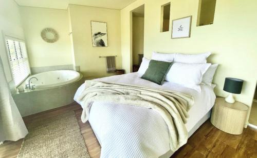 Brisbane Waterfront House | Shore Bird On Moreton