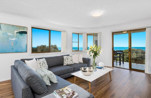 Hastings Point Apartment | Shoreline 6 with Ocean Views To See The Whales