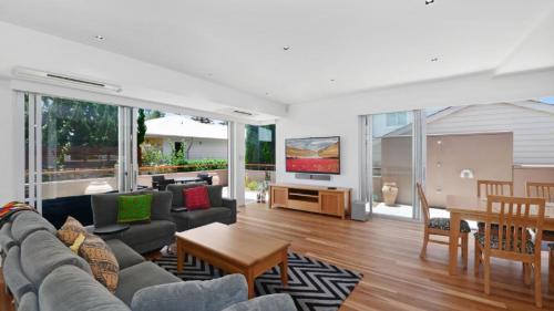 Avoca Beach House | Silver Sands - Unparalleled Luxury