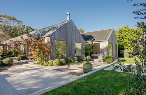 Flinders House | Silvertop House