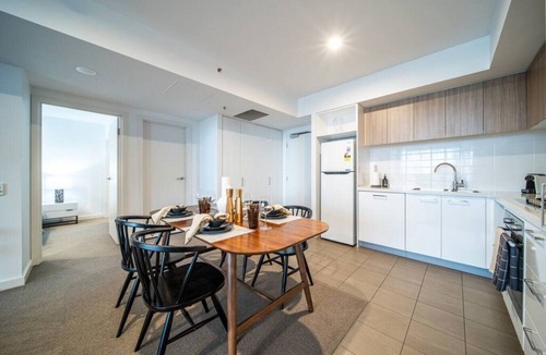 Adelaide Central Business District Apartment | Sky High on Grote: An Elevated Inner-City Stay