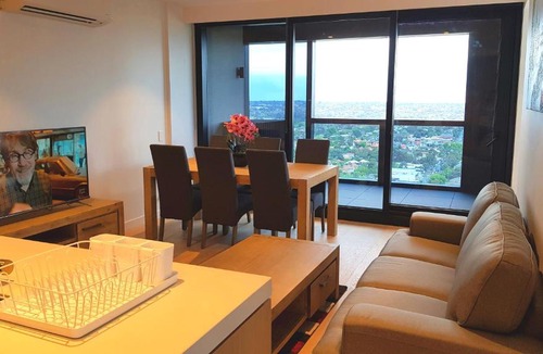 Box Hill Apartment | sky hotel