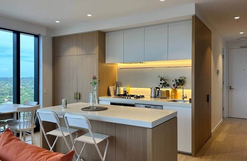 Box Hill Apartment | Sky One Harmony Apartment