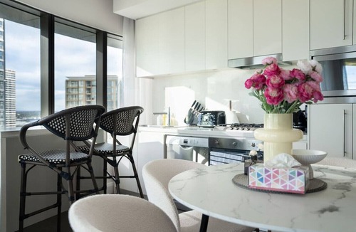 Sydney Olympic Park Apartment | Skyline Serenity @ Olympic Park