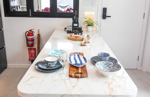 Bankstown Apartment | Skylit Suite | Desk | BBQ | Free Park | 20 min CBD