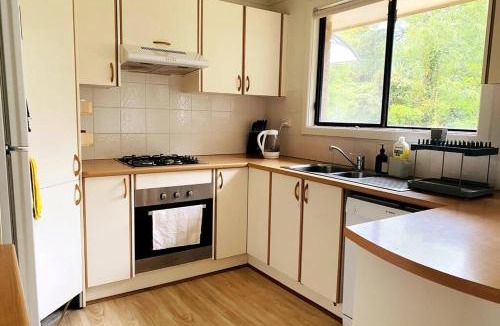 Leura House | Skyview Cottage