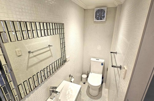 Darlinghurst House | Sleek Darlinghurst 2 bed house in "ideal" location