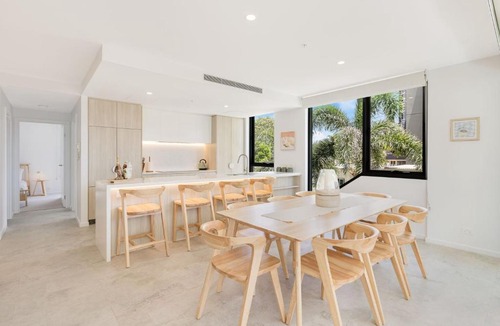 Coolangatta Apartment | Sol Apartments Unit 602