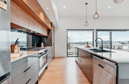 Sorell House | Sorell Hobart 4 Bedroom Family Retreat Near Airport