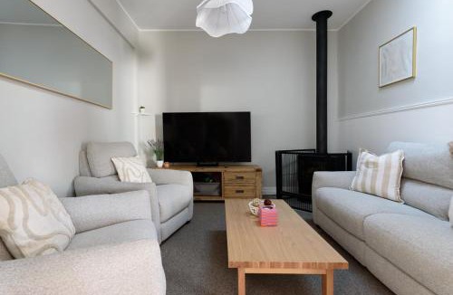 South Launceston House | South Launceston Gem, Minutes to Cataract Gorge