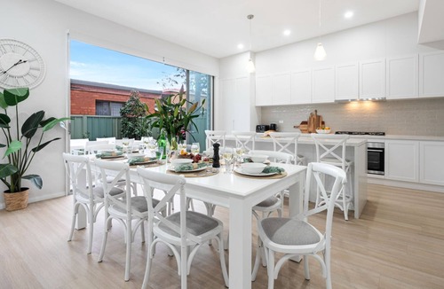 Callala Beach House | Southern Comfort - pet friendly with fireplace