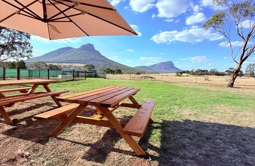 Dunkeld House | Southern Grampians Lookout