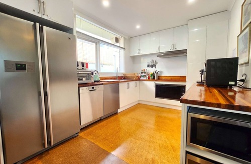Highett House | Southland Guesthouse: Quad Room 3 w/Free Parking