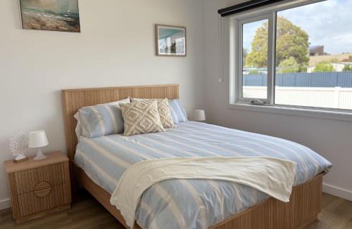 Tootgarook House | Spa Haven by the Peninsula in Spring