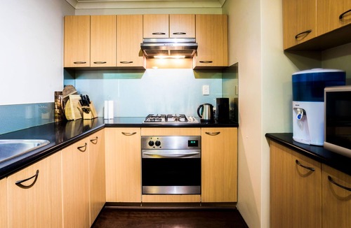 Perth Apartment | Spacious 2 Bedroom Apartment with Pool, Gym, and Parking