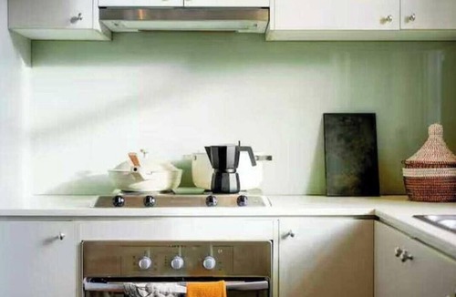 East Melbourne Apartment | Spacious 2BDR Apt in the Heart of East Melbourne