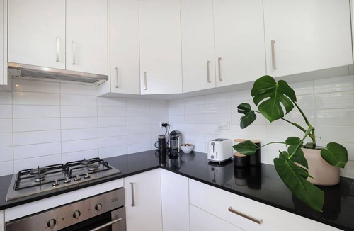 North Balgowlah House | Spacious 2BR Guest House I Private & Central
