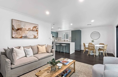 Mayfield House | Spacious 3-Bedroom Home with Private Pool & BBQ