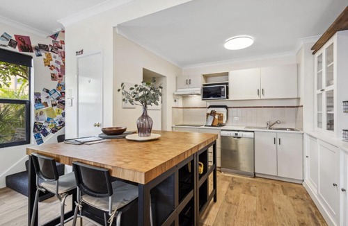 Northbridge House | Spacious 3-Level Townhouse with Pool in Northbridge
