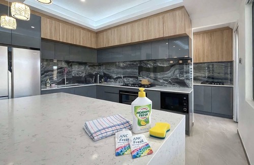 Southern River House | Spacious 4 bed home with open plan living