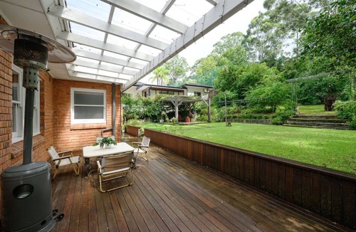 Pymble House | Spacious 4BR Family Home w/Garden in Pymble