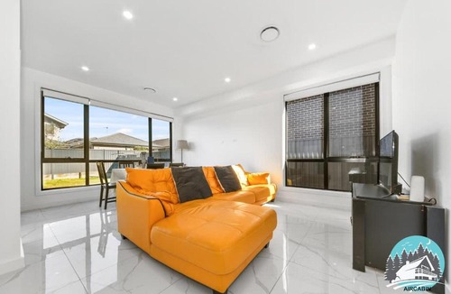 Cobbitty House | Spacious 4BR Family Home in Cobbitty