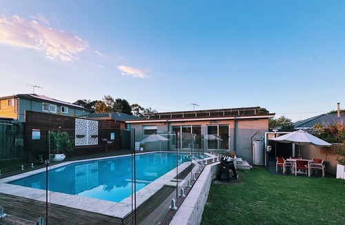 Picnic Point House | Spacious 4BR Home with Swimming Pool | Free Parking