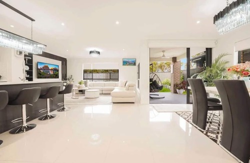 Catherine Field House | Spacious 5BR Home with Premium Comfort