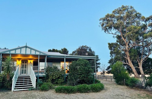 Whiteheads Creek House | Spacious and private country estate