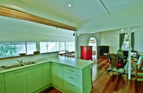 Crescent Head House | SPACIOUS BEACH HOUSE WITH OCEAN VIEWS