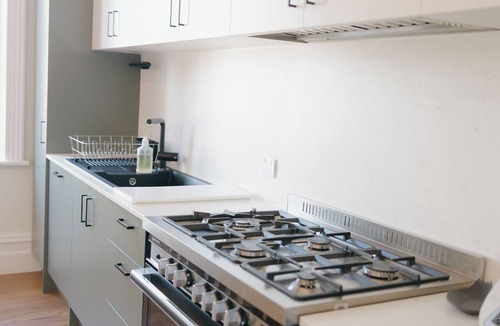 Moonta House | Spacious, family friendly, huge pool and playground