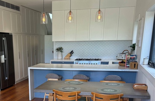 Matraville House | Spacious Family Home by the Park | Home Office | Pet-Friendly | Close to Beaches