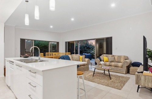 Wannanup Apartment | Spacious Family Home in Wannanup Mandurah
