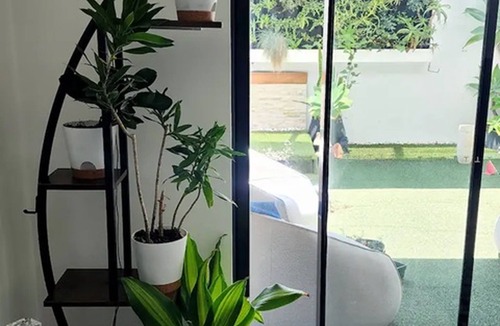 Bondi Apartment | Spacious Garden Apartment in the Heart of Bondi – Walk to Beach + Parking