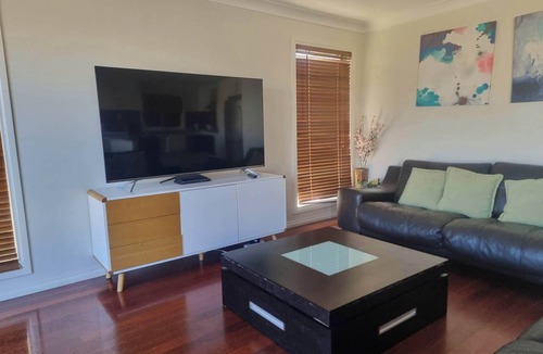 St. Albans House | Spacious house in St Albans
