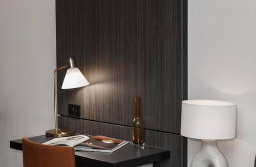Chinatown Apartment | Spacious Inner-city Stay with King Bed and Balcony