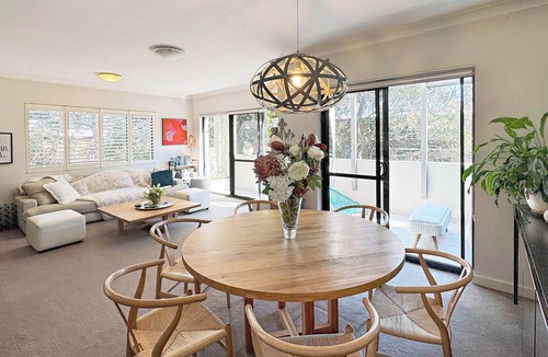 Greenwich Apartment | Spacious, lush, quiet one bedroom apartment next to RNSH