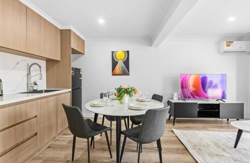 Sunnybank House | Spacious Studio Twin Q Beds Sleep 4 Budget Friendly