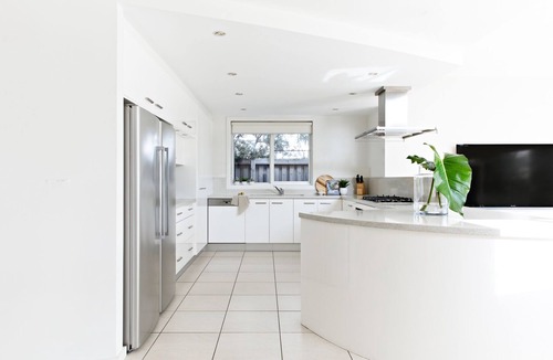 Werri Beach House | Special(till mid Sept)* Luxury beach house, heated pool, spa, ocean views, cubby