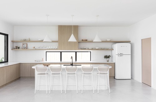 Werri Beach House | Special-till Sept 18* Uma on Werri, Gerringong - Heated pool/spa, beachfront,lux