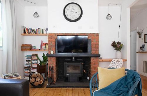 Hepburn Springs House | Spring Creek Cottage Hepburn - Secluded Pet Haven